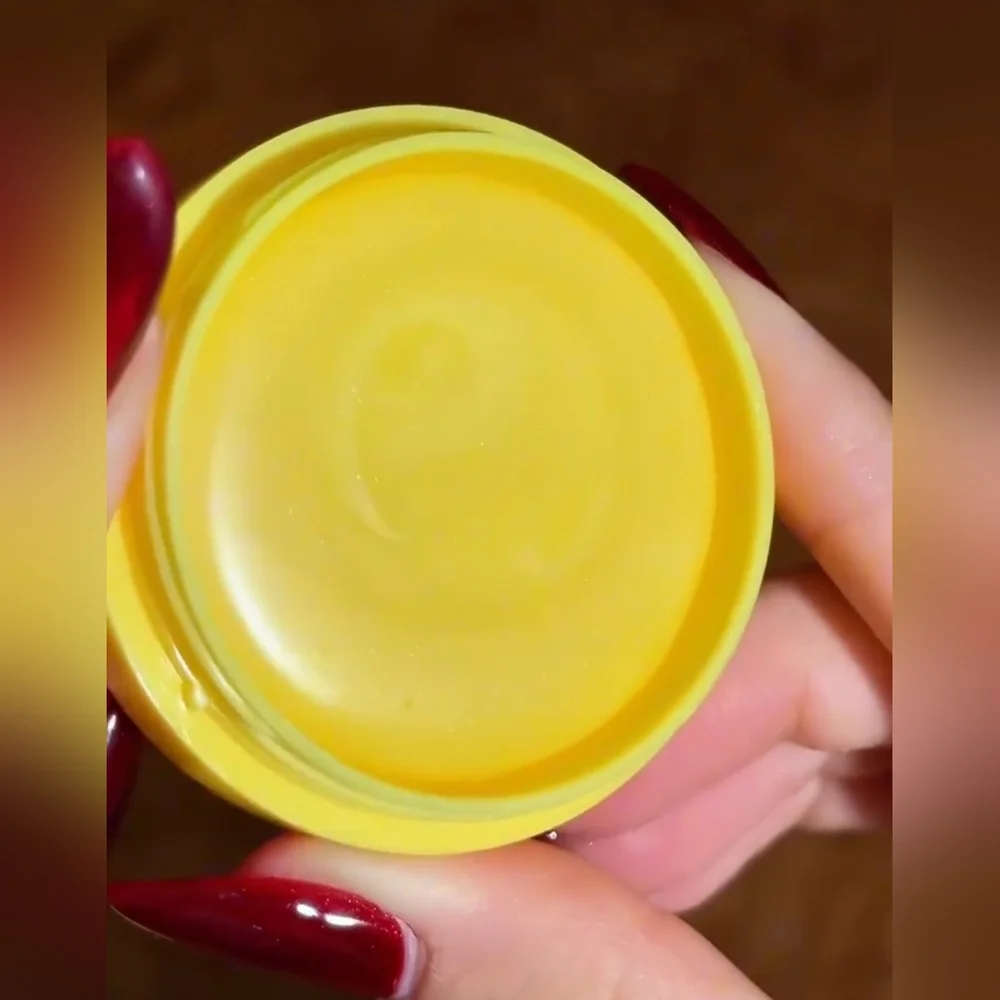 ColourPop Stranger Things Waffle Lip Mask - Picture 5 of 8